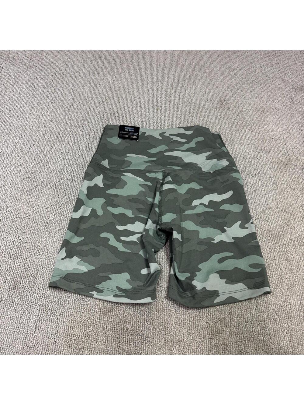 PINK Biker Shorts Green Camouflage Women’s Size XS NWT - Picture 8 of 9